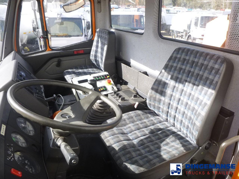 제설차량 Mercedes-Benz SK 2031 4x4x4 Schmidt CJS9 airport sweeper snow plough : 사진 13 제설차량 Mercedes-Benz SK 2031 4x4x4 Schmidt CJS9 airport sweeper snow plough : 사진 13