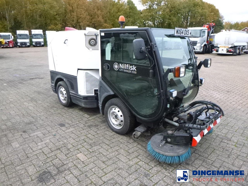 Nilfisk City Ranger CR3500 street sweeper - 거리 청소 차량 : 사진 2 Nilfisk City Ranger CR3500 street sweeper - 거리 청소 차량 : 사진 2