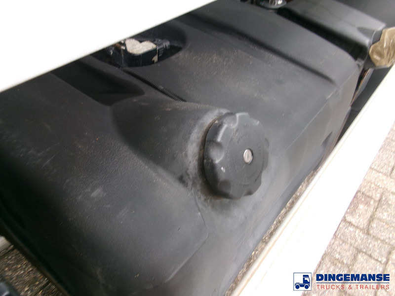 Renault Midlum 280 Dxi 4x2 fuel tank 11.3 m3 / 3 comp - 유조트럭 : 사진 5 Renault Midlum 280 Dxi 4x2 fuel tank 11.3 m3 / 3 comp - 유조트럭 : 사진 5