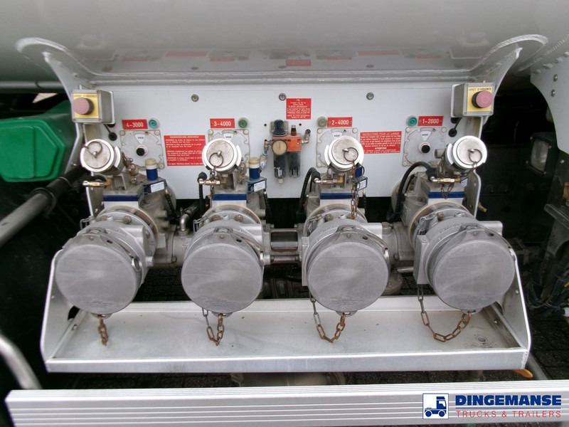 Renault Premium 270 4x2 fuel tank 13.8 m3 / 4 comp - 유조트럭 : 사진 5 Renault Premium 270 4x2 fuel tank 13.8 m3 / 4 comp - 유조트럭 : 사진 5