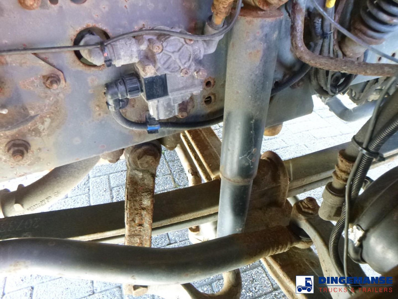 Volvo FE 300 6X4 Whale vacuum tank 10.2 m3 - 진공 흡입 트럭 : 사진 5 Volvo FE 300 6X4 Whale vacuum tank 10.2 m3 - 진공 흡입 트럭 : 사진 5