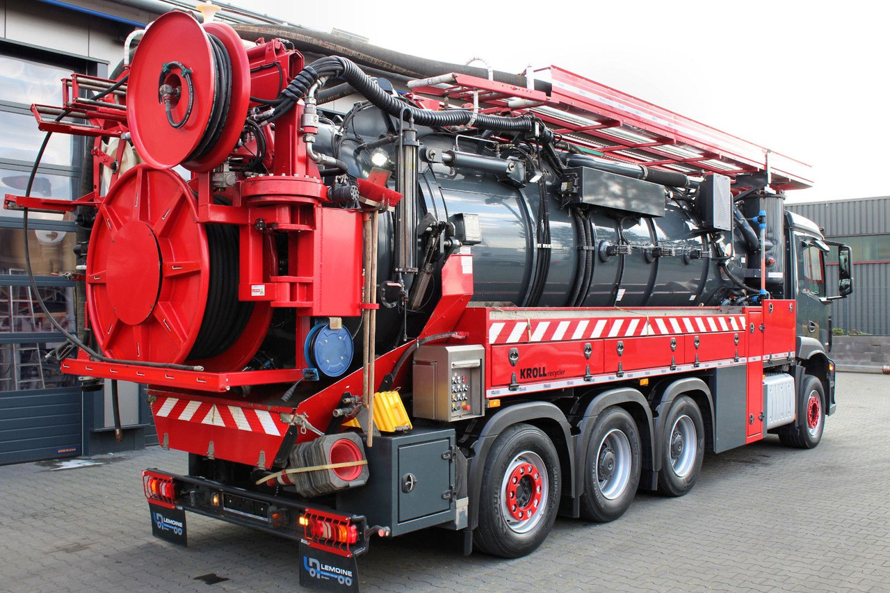 Mercedes-Benz AROCS 3246 8x4 Kroll 16m³ WRG Winterheizung -15C - 진공 흡입 트럭 : 사진 4 Mercedes-Benz AROCS 3246 8x4 Kroll 16m³ WRG Winterheizung -15C - 진공 흡입 트럭 : 사진 4