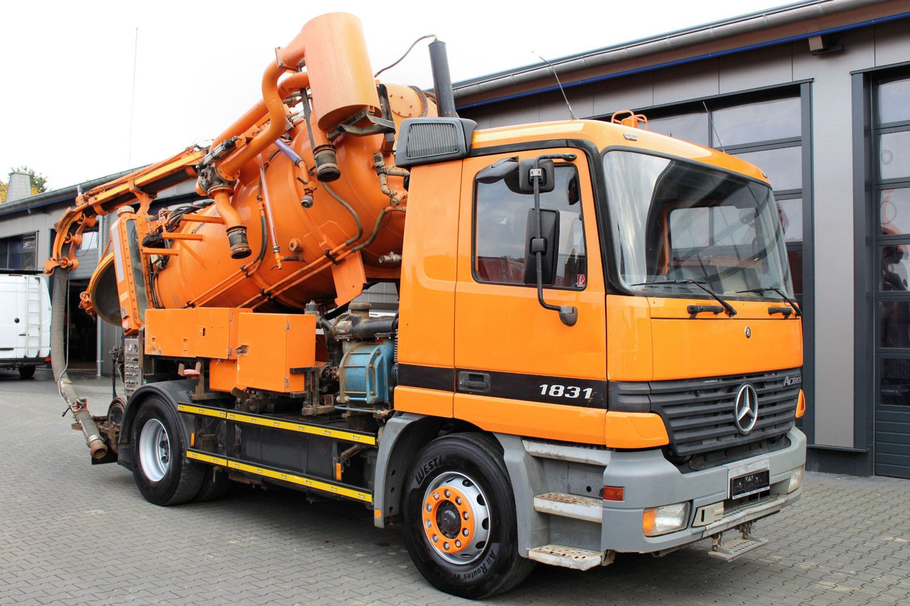 Mercedes-Benz Actros 1831 4x2 Hellmers 6,5m³ V2A INOX Kipper - 진공 흡입 트럭 : 사진 1 Mercedes-Benz Actros 1831 4x2 Hellmers 6,5m³ V2A INOX Kipper - 진공 흡입 트럭 : 사진 1