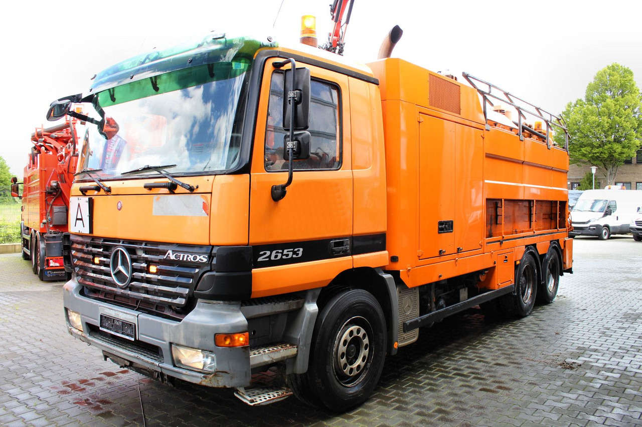 Mercedes-Benz Actros 2653 6x4 V8 Müller 16m³ Saug u.Spül-Kombi - 진공 흡입 트럭 : 사진 2 Mercedes-Benz Actros 2653 6x4 V8 Müller 16m³ Saug u.Spül-Kombi - 진공 흡입 트럭 : 사진 2