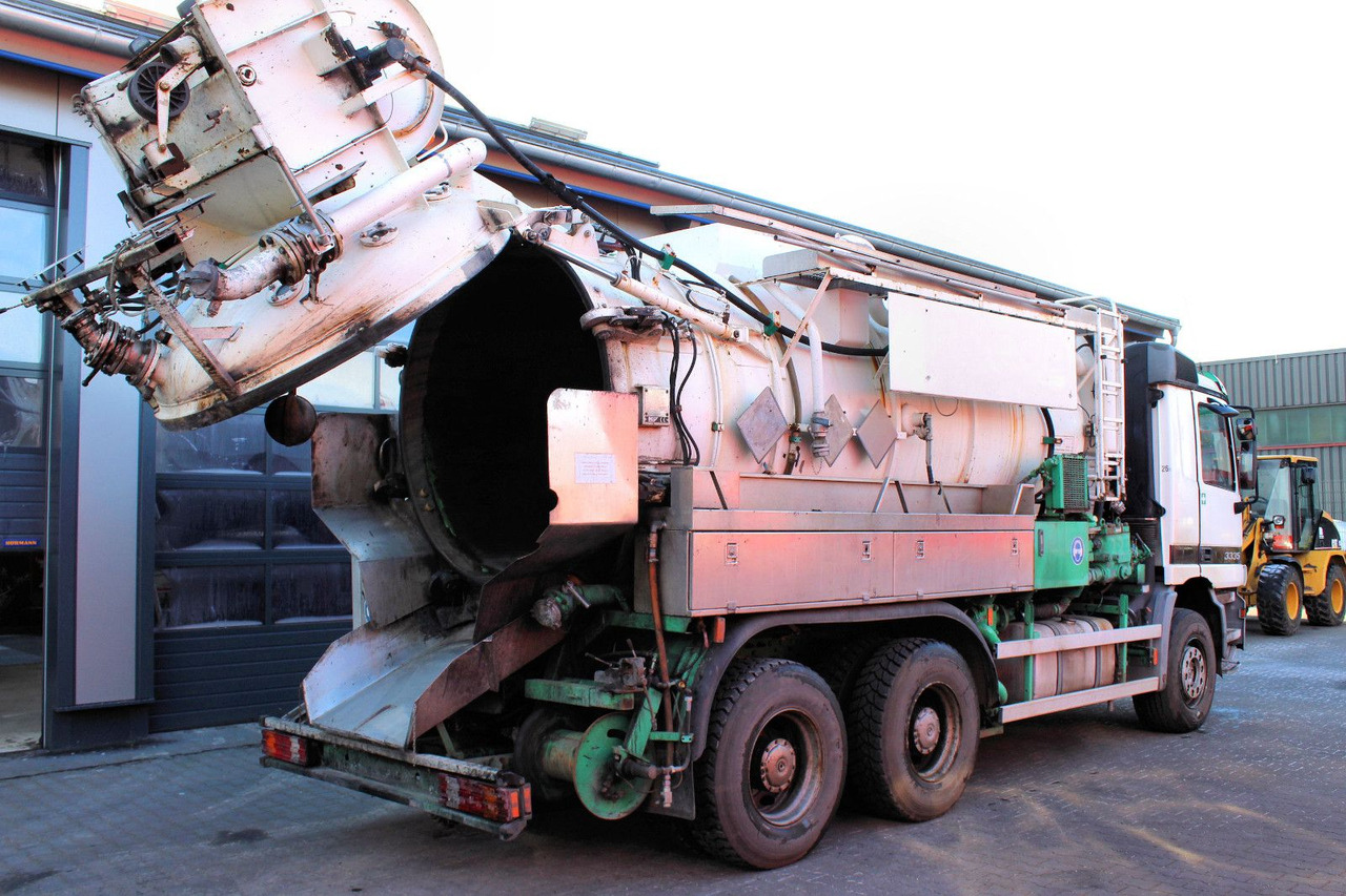 Mercedes-Benz Actros 3335 6x4 Kroll 13m³ HD-Kombi ADR/GGVS V2A - 진공 흡입 트럭 : 사진 3 Mercedes-Benz Actros 3335 6x4 Kroll 13m³ HD-Kombi ADR/GGVS V2A - 진공 흡입 트럭 : 사진 3