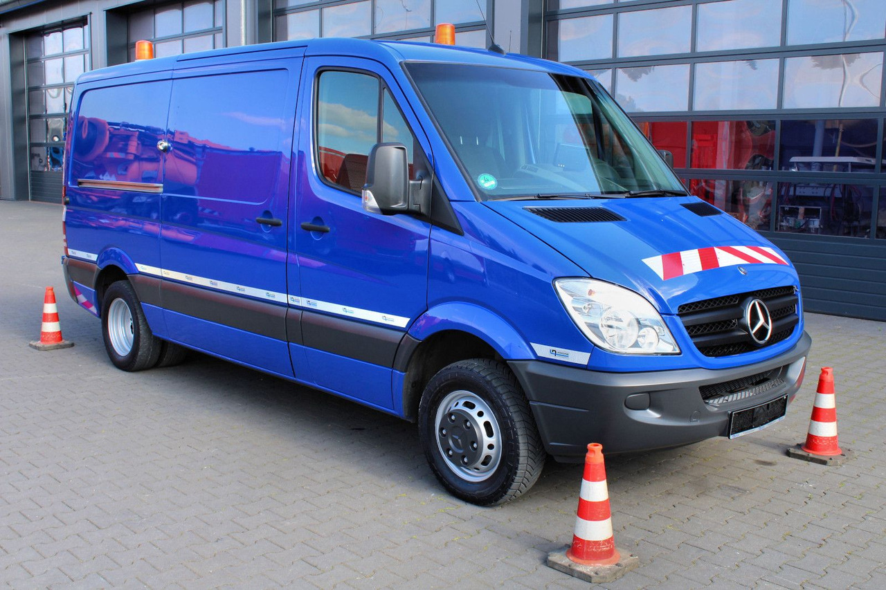 Mercedes-Benz Sprinter 516 CDI +Leistikow 1,4m³ HD-Spüler 2xHD - 진공 흡입 트럭 : 사진 2 Mercedes-Benz Sprinter 516 CDI +Leistikow 1,4m³ HD-Spüler 2xHD - 진공 흡입 트럭 : 사진 2