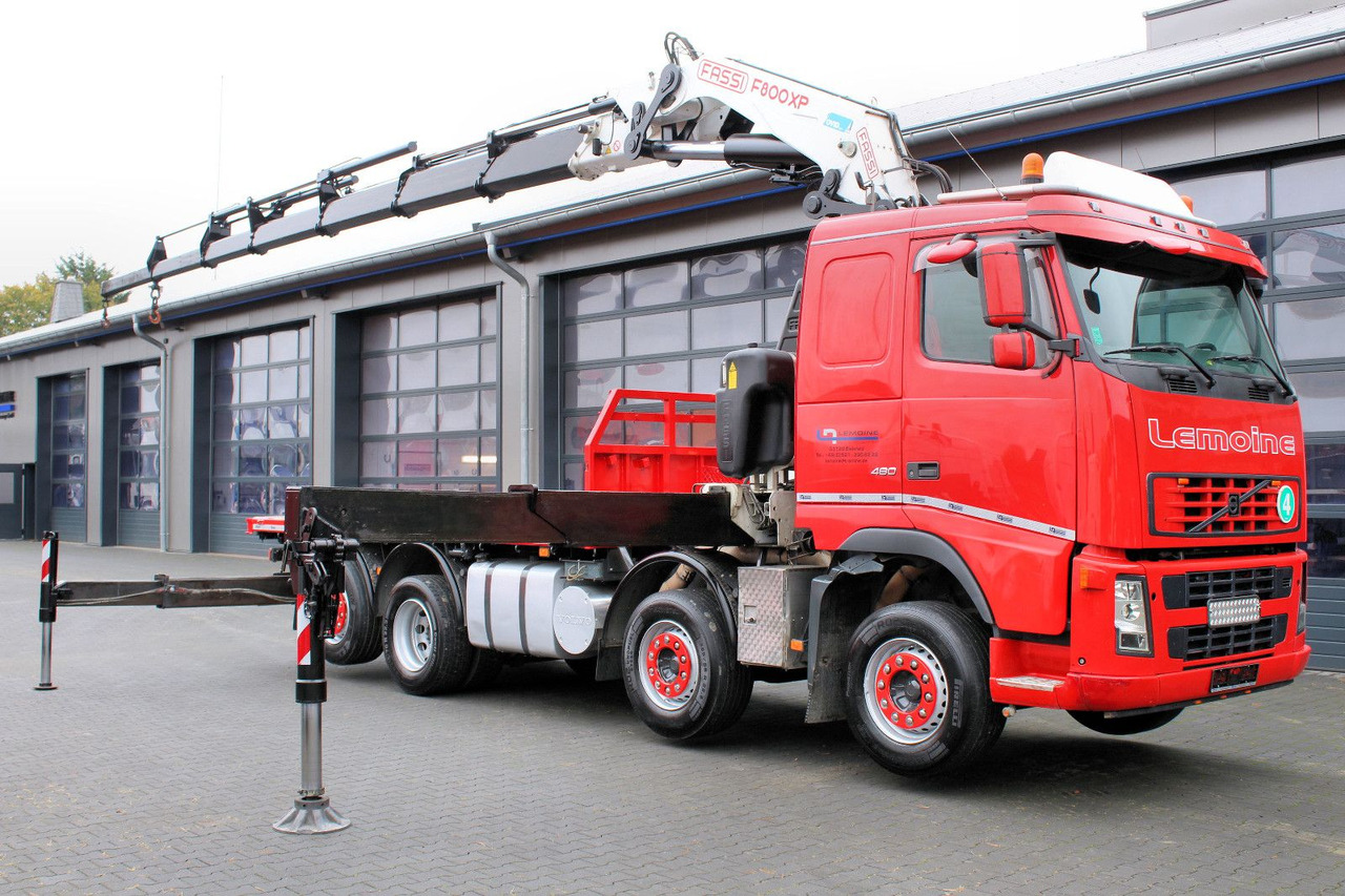 Volvo 480 8x2 Pritsche + FASSI F800XP Kran 6x - 드롭사이드/ 플랫베드 트럭, 크레인 트럭 : 사진 2 Volvo 480 8x2 Pritsche + FASSI F800XP Kran 6x - 드롭사이드/ 플랫베드 트럭, 크레인 트럭 : 사진 2