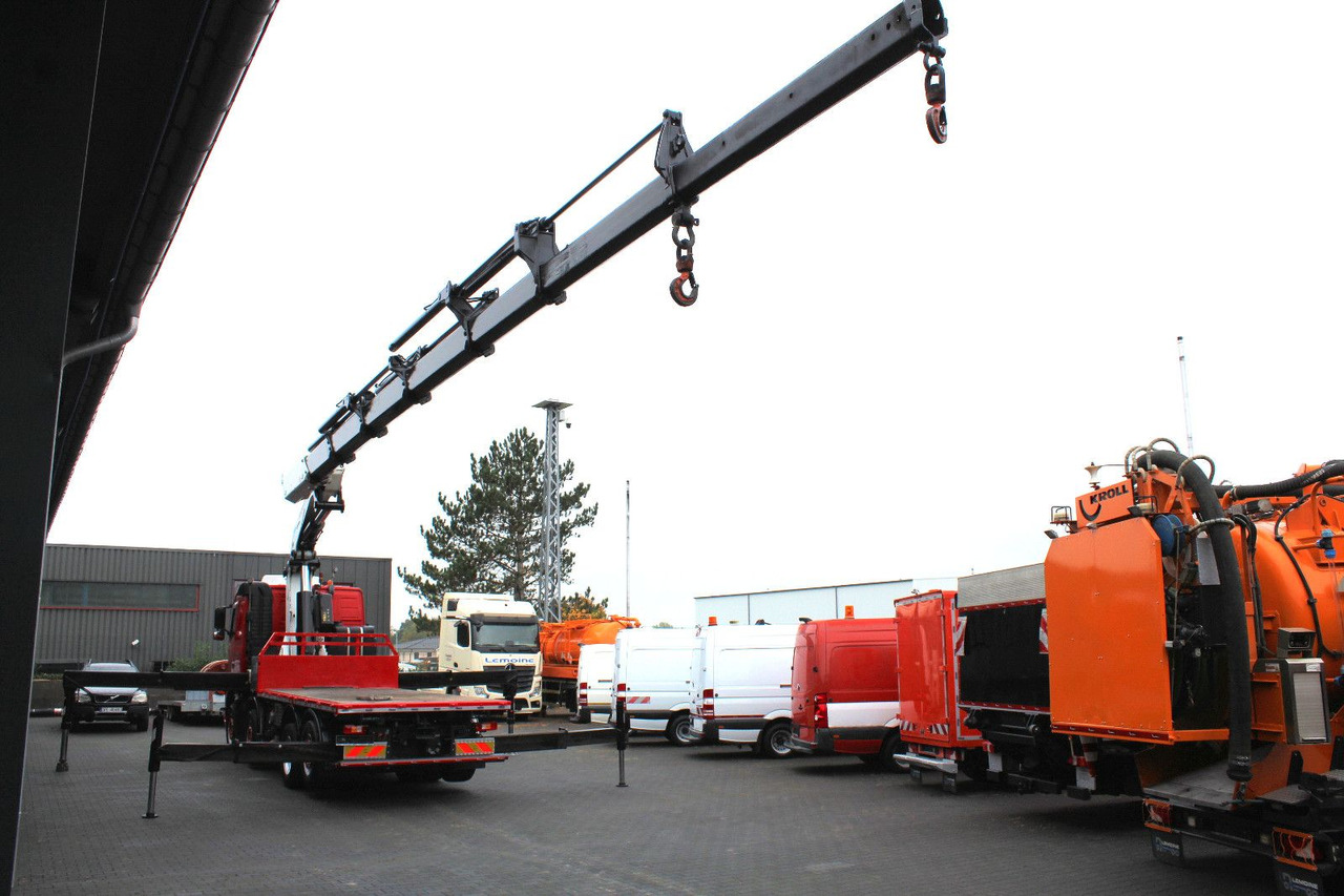 Volvo FM 480 8x2 Pritsche + FASSI F800XP Kran 6x - 드롭사이드/ 플랫베드 트럭, 크레인 트럭 : 사진 4 Volvo FM 480 8x2 Pritsche + FASSI F800XP Kran 6x - 드롭사이드/ 플랫베드 트럭, 크레인 트럭 : 사진 4