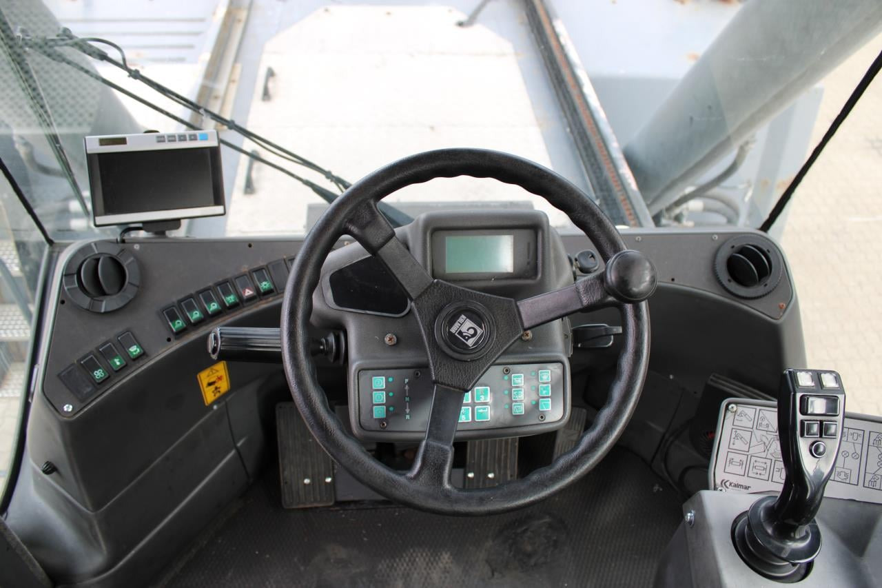 Kalmar 70C5X - 리치 스태커 : 사진 4 Kalmar 70C5X - 리치 스태커 : 사진 4