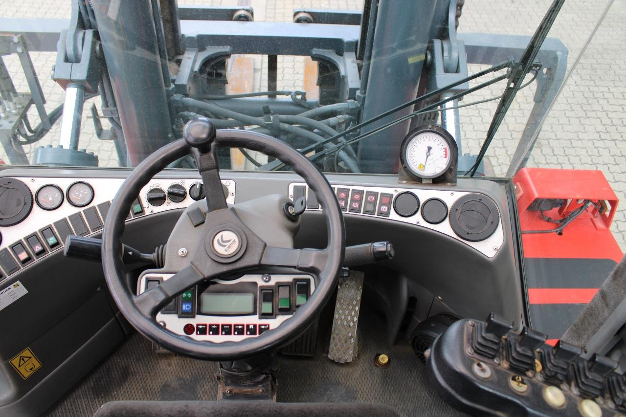 Kalmar DCD220-12LB - 디젤 지게차 : 사진 4 Kalmar DCD220-12LB - 디젤 지게차 : 사진 4
