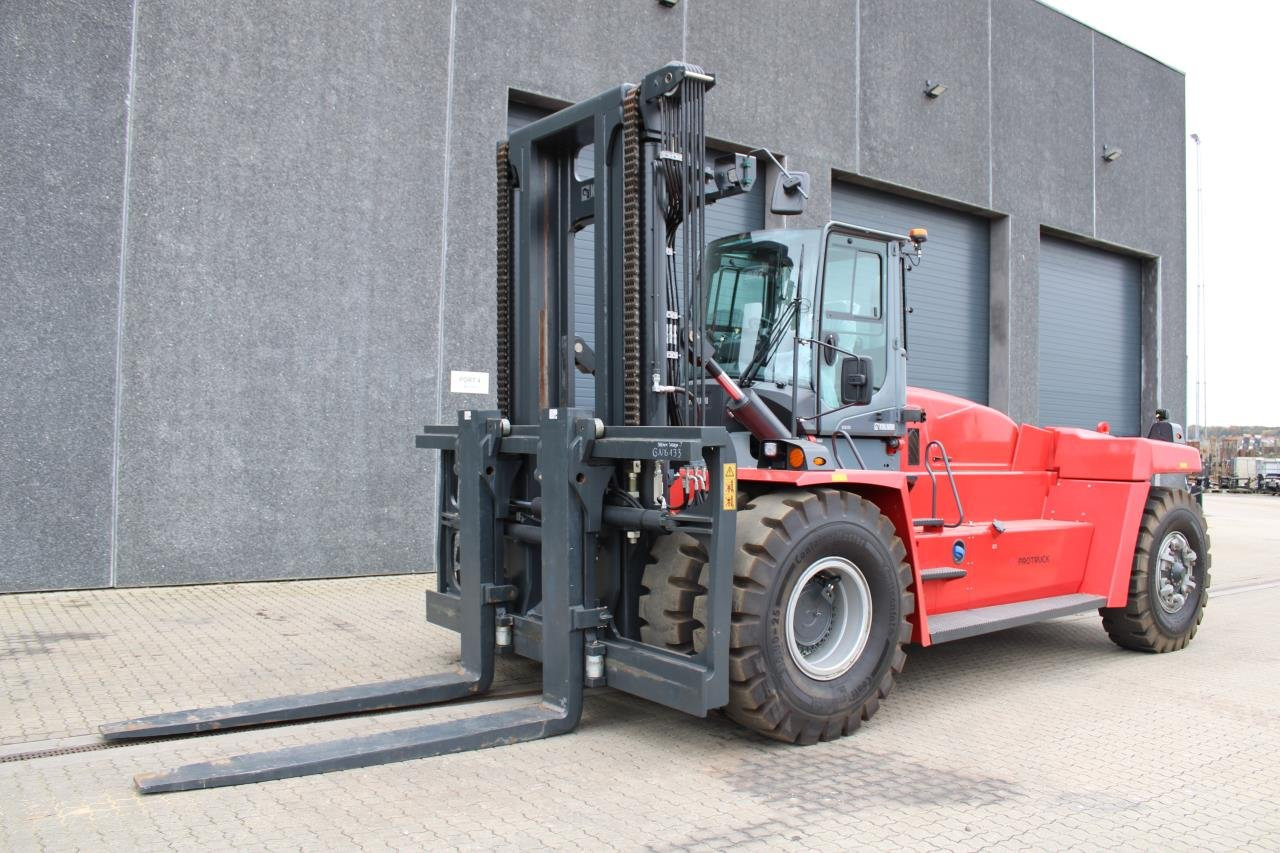 Kalmar DCG330-12 - 디젤 지게차 : 사진 2 Kalmar DCG330-12 - 디젤 지게차 : 사진 2