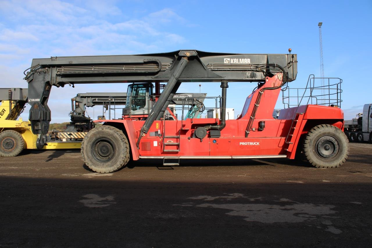 Kalmar DRG1300-92 SUPER GLO - 리치 스태커 : 사진 1 Kalmar DRG1300-92 SUPER GLO - 리치 스태커 : 사진 1