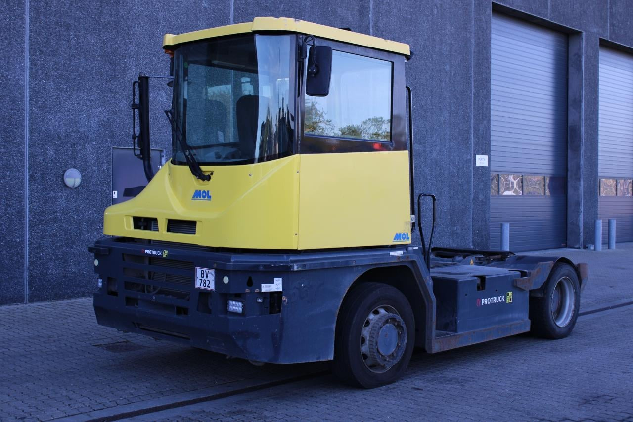 MOL RM255 4X4 - 터미널 트랙터 : 사진 2 MOL RM255 4X4 - 터미널 트랙터 : 사진 2