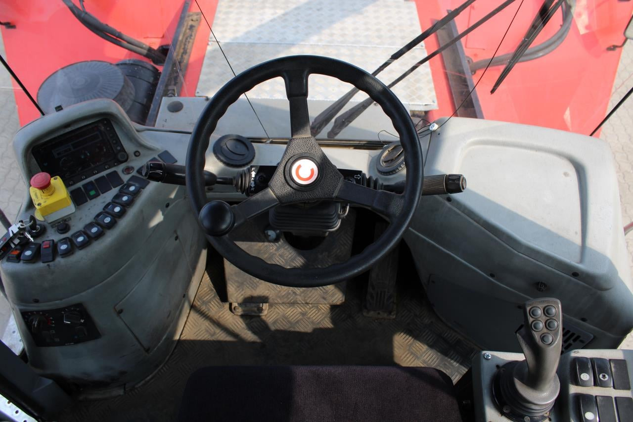 SMV 108 TB6 - 리치 스태커 : 사진 4 SMV 108 TB6 - 리치 스태커 : 사진 4