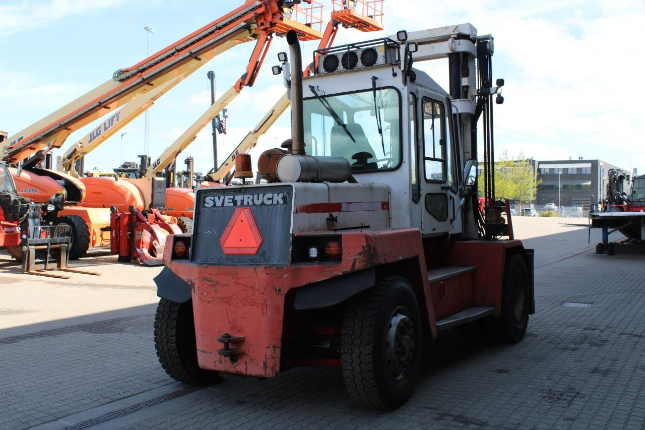 SveTruck 1260-30 - 디젤 지게차 : 사진 3 SveTruck 1260-30 - 디젤 지게차 : 사진 3