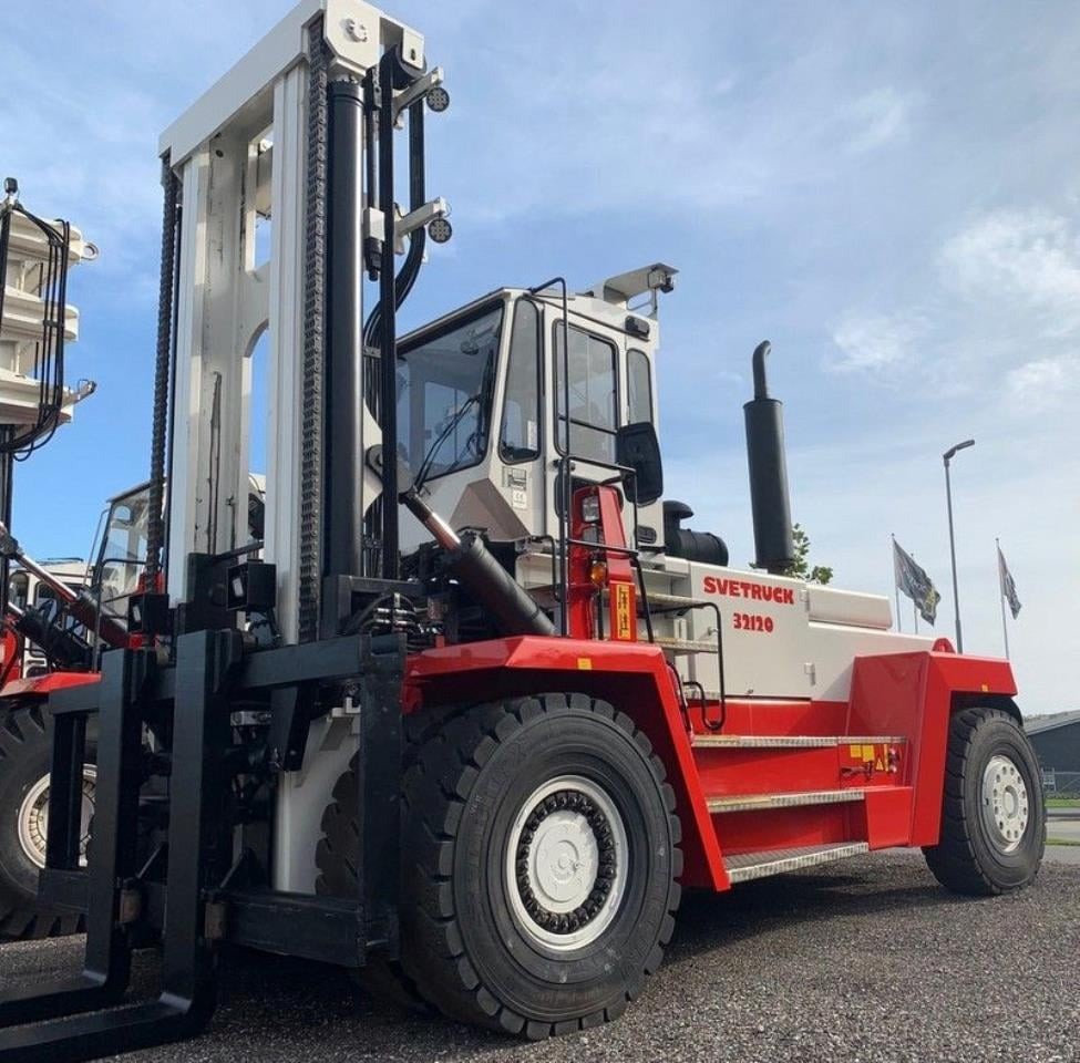 SveTruck 32120-50 - 디젤 지게차 : 사진 2 SveTruck 32120-50 - 디젤 지게차 : 사진 2