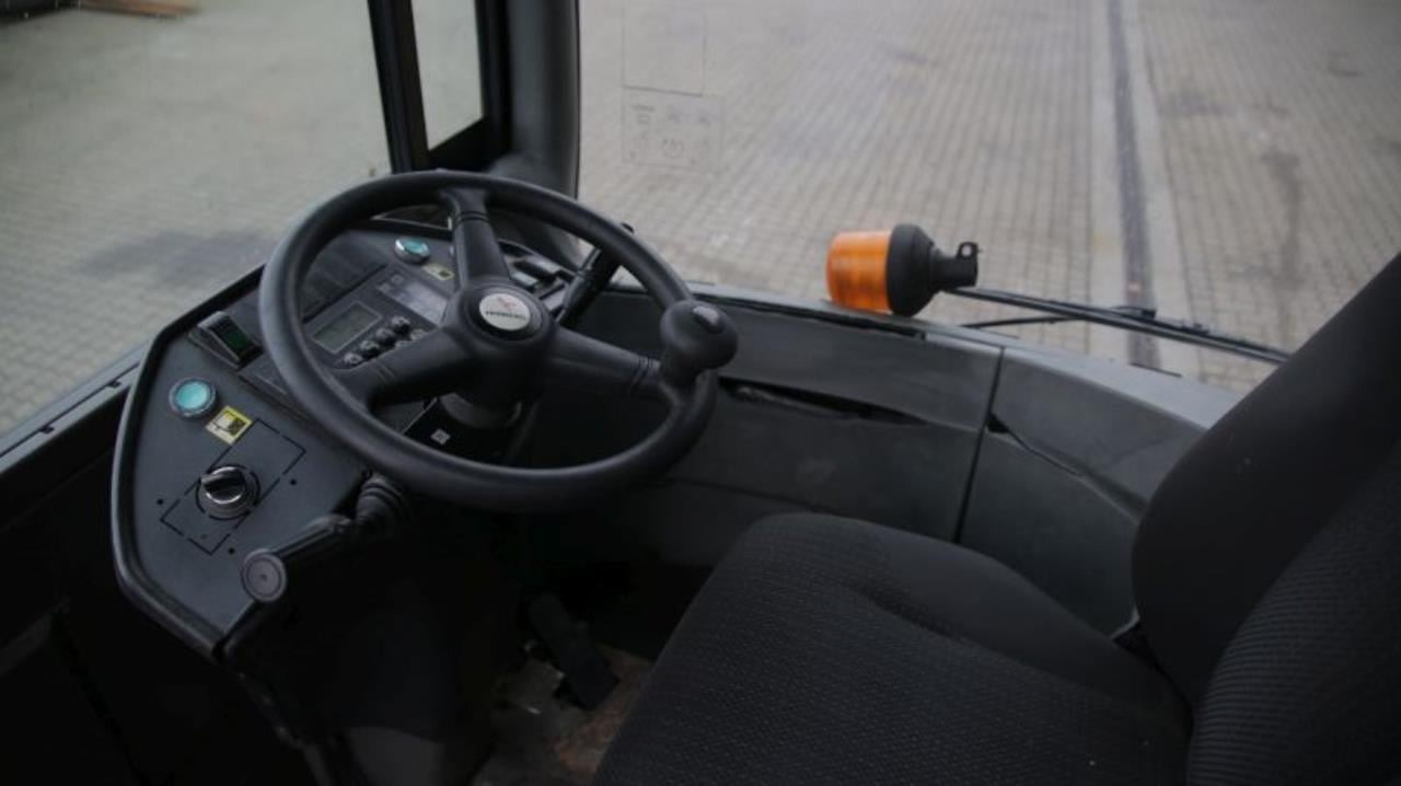Terberg RT222 - 터미널 트랙터 : 사진 4 Terberg RT222 - 터미널 트랙터 : 사진 4