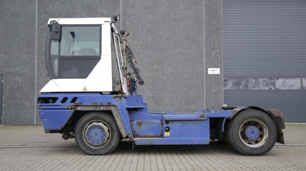 Terberg RT222 - 터미널 트랙터 : 사진 1 Terberg RT222 - 터미널 트랙터 : 사진 1