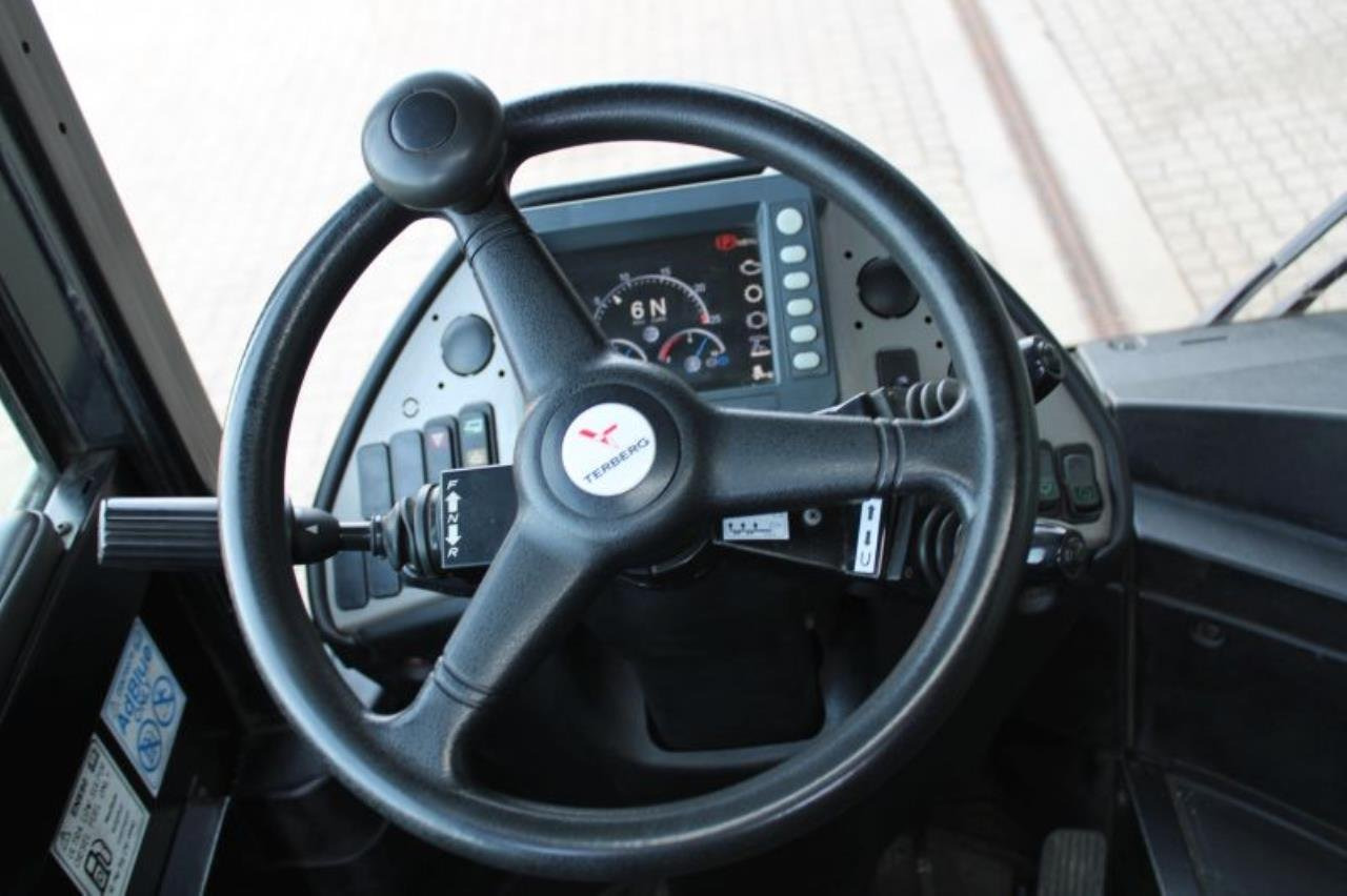 Terberg RT283 - 터미널 트랙터 : 사진 4 Terberg RT283 - 터미널 트랙터 : 사진 4