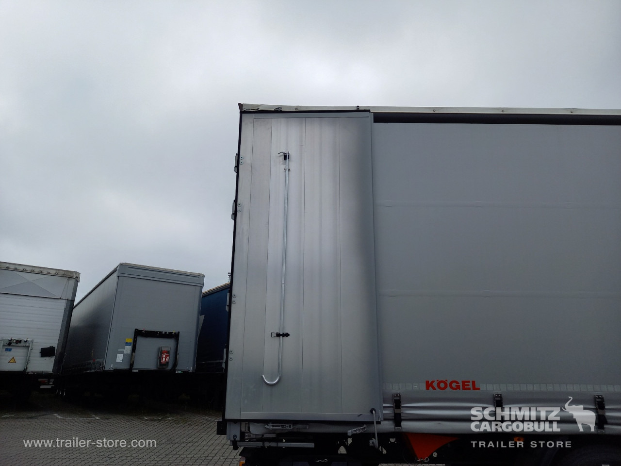 KOEGEL Auflieger Curtainsider Coil - 커튼사이더 세미 트레일러 : 사진 4 KOEGEL Auflieger Curtainsider Coil - 커튼사이더 세미 트레일러 : 사진 4