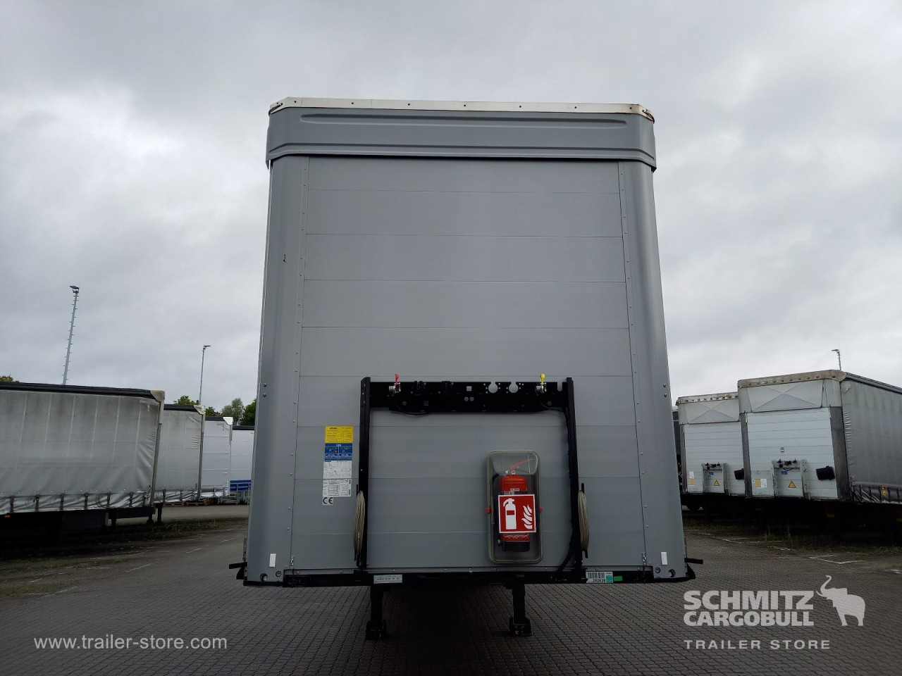 KOEGEL Auflieger Curtainsider Mega - 커튼사이더 세미 트레일러 : 사진 4 KOEGEL Auflieger Curtainsider Mega - 커튼사이더 세미 트레일러 : 사진 4