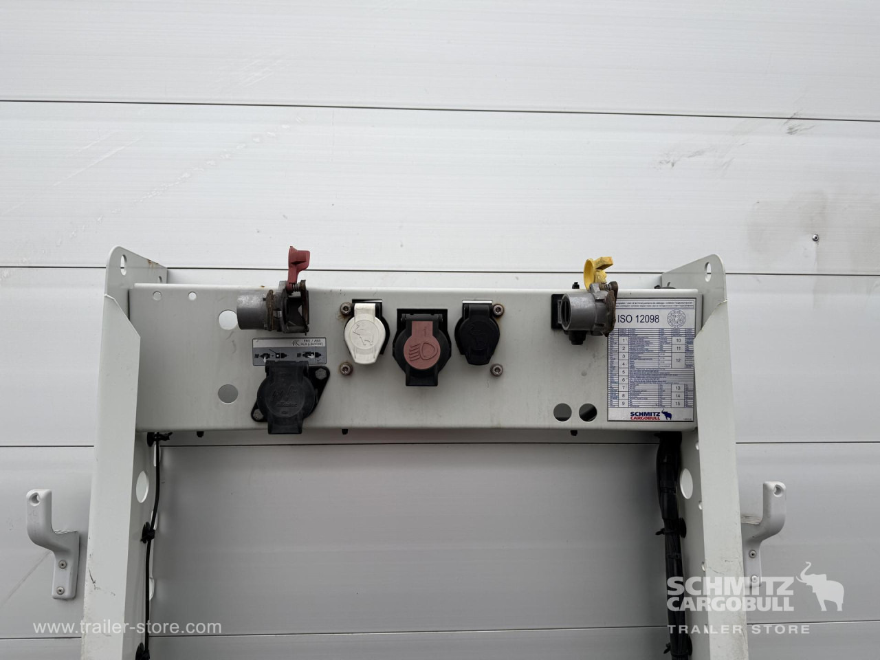 SCHMITZ Auflieger Curtainsider Mega - 커튼사이더 세미 트레일러 : 사진 3 SCHMITZ Auflieger Curtainsider Mega - 커튼사이더 세미 트레일러 : 사진 3