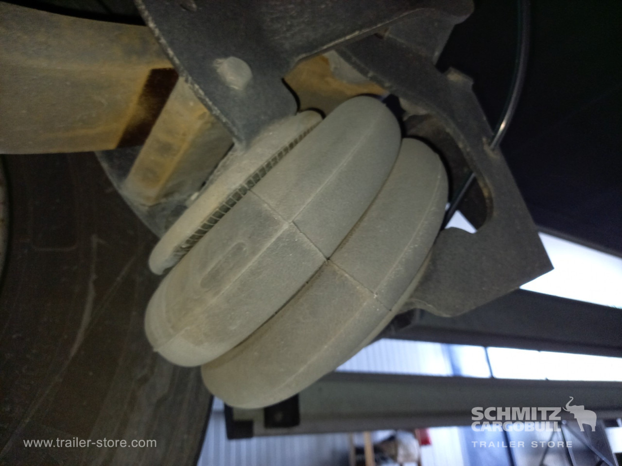 SCHMITZ Auflieger Tiefkühler Standard Double deck - 등온 세미 트레일러 : 사진 3 SCHMITZ Auflieger Tiefkühler Standard Double deck - 등온 세미 트레일러 : 사진 3