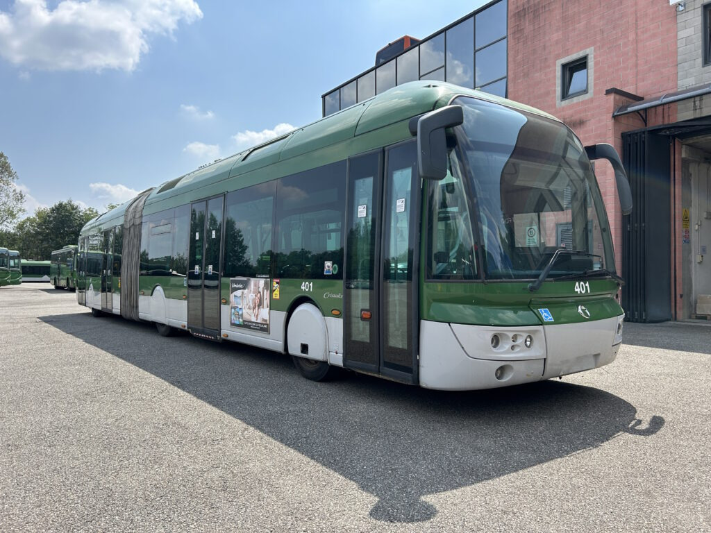N.6 IRISBUS CRISTALIS ETB18 – Anno 2005 - 굴절버스 : 사진 1 N.6 IRISBUS CRISTALIS ETB18 – Anno 2005 - 굴절버스 : 사진 1