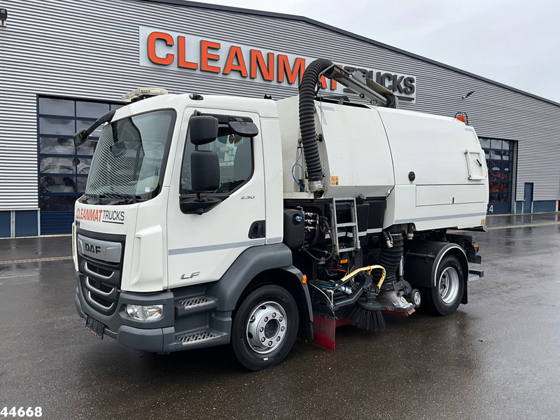 DAF FA LF 230 Euro 6 Johnston VT652 Just 87.278 km! - 거리 청소 차량 : 사진 3 DAF FA LF 230 Euro 6 Johnston VT652 Just 87.278 km! - 거리 청소 차량 : 사진 3