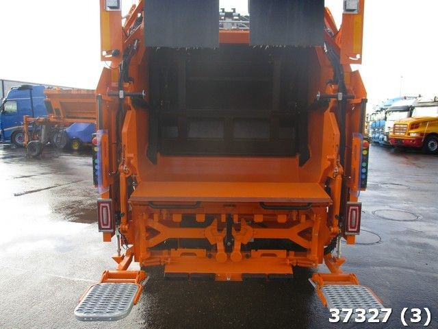 FUSO Canter 9C18 - 쓰레기차 : 사진 3 FUSO Canter 9C18 - 쓰레기차 : 사진 3