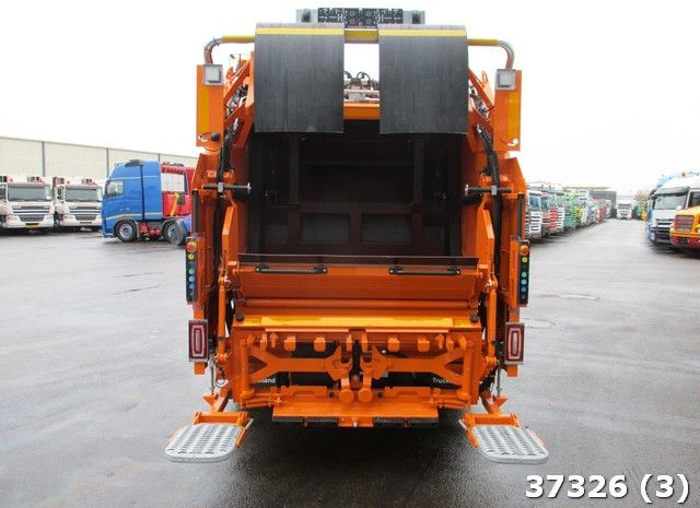 FUSO Canter 9C18 - 쓰레기차 : 사진 3 FUSO Canter 9C18 - 쓰레기차 : 사진 3