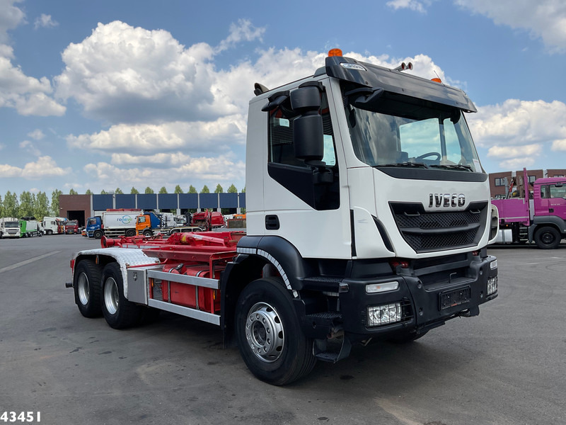 Iveco AD260T 6x4 Euro 6 AJK 20 haakarmsysteem - 후크 리프트 트럭 : 사진 3 Iveco AD260T 6x4 Euro 6 AJK 20 haakarmsysteem - 후크 리프트 트럭 : 사진 3