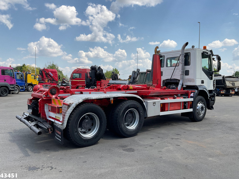 Iveco AD260T 6x4 Euro 6 AJK 20 haakarmsysteem - 후크 리프트 트럭 : 사진 5 Iveco AD260T 6x4 Euro 6 AJK 20 haakarmsysteem - 후크 리프트 트럭 : 사진 5