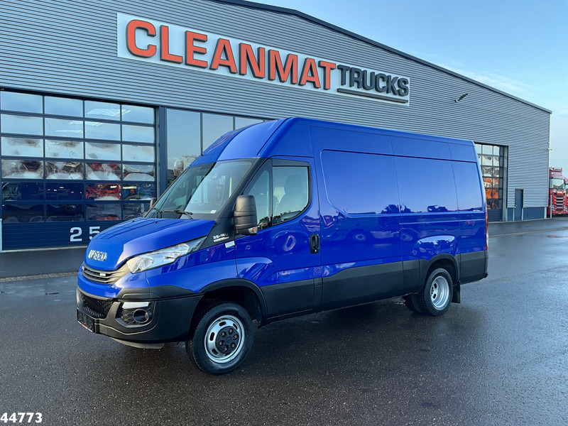 Iveco Daily 35C18 RIONED hogedrukwater installatie - 진공 흡입 트럭 : 사진 2 Iveco Daily 35C18 RIONED hogedrukwater installatie - 진공 흡입 트럭 : 사진 2
