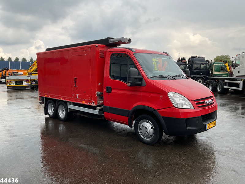 Iveco Daily 40C18 + Veldhuizen oplegger ROM Hogedrukinstallatie - 진공 흡입 트럭 : 사진 3 Iveco Daily 40C18 + Veldhuizen oplegger ROM Hogedrukinstallatie - 진공 흡입 트럭 : 사진 3