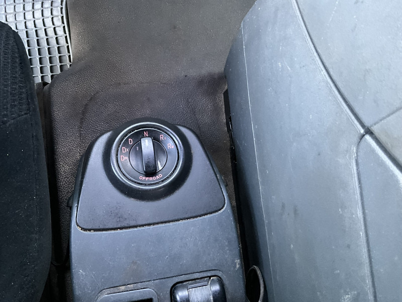 MAN TGA 41.440 8x4 Full Steel AJK 26 Ton haakarmsysteem + Laadplateau met Hiab 28 Tonmeter laadkraan - 후크 리프트 트럭 : 사진 5 MAN TGA 41.440 8x4 Full Steel AJK 26 Ton haakarmsysteem + Laadplateau met Hiab 28 Tonmeter laadkraan - 후크 리프트 트럭 : 사진 5