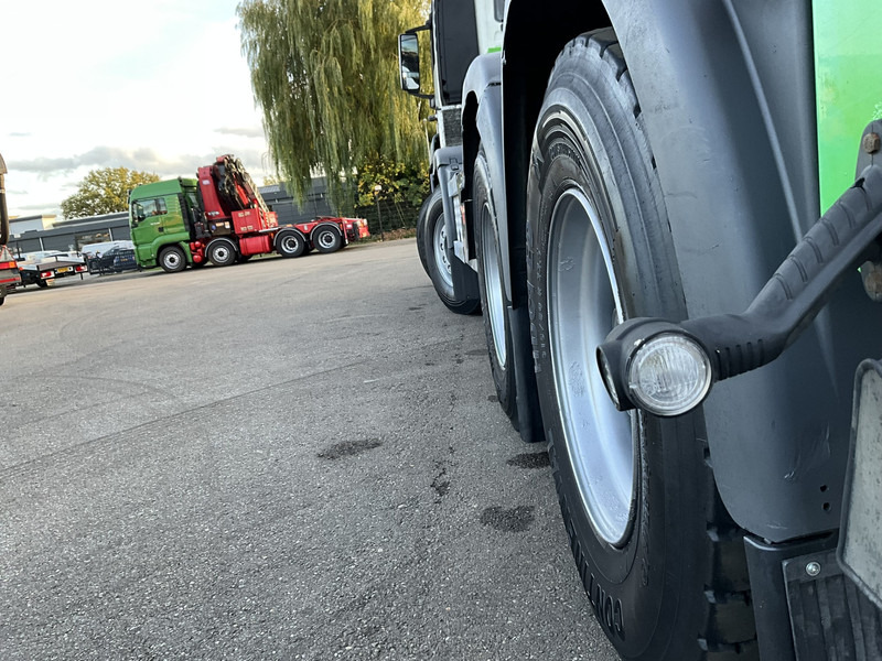 MAN TGA 41.440 8x4 Full Steel AJK 26 Ton haakarmsysteem + Laadplateau met Hiab 28 Tonmeter laadkraan - 후크 리프트 트럭 : 사진 4 MAN TGA 41.440 8x4 Full Steel AJK 26 Ton haakarmsysteem + Laadplateau met Hiab 28 Tonmeter laadkraan - 후크 리프트 트럭 : 사진 4