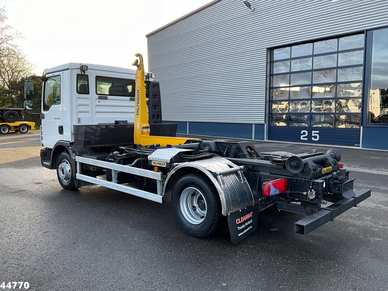 MAN TGL 12.250 Palfinger haakarmsysteem - 후크 리프트 트럭 : 사진 4 MAN TGL 12.250 Palfinger haakarmsysteem - 후크 리프트 트럭 : 사진 4