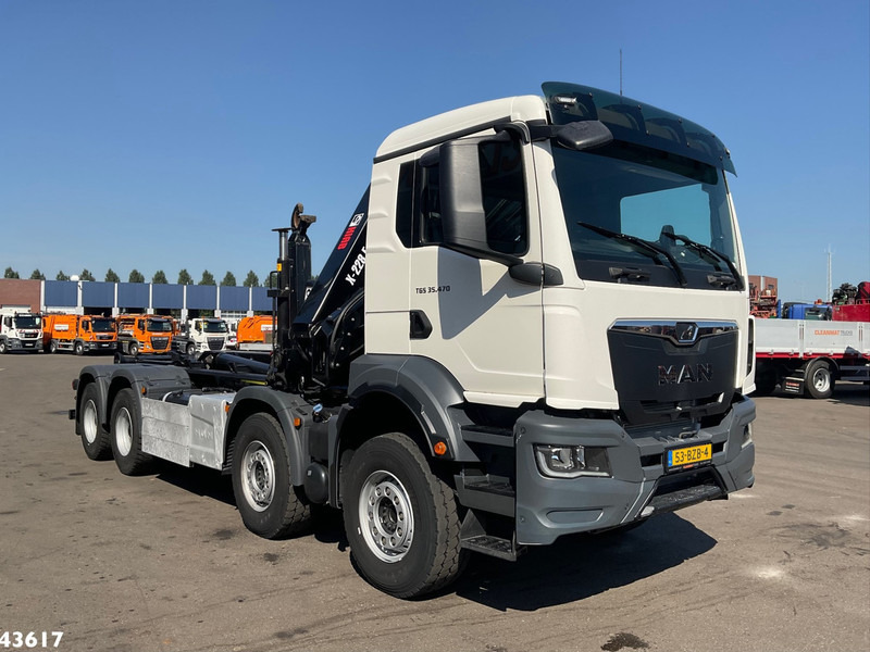 MAN TGS 32.470 8x4 Euro 6 Hiab 22 Tonmeter laadkraan Just 68.765 Km! - 후크 리프트 트럭 : 사진 5 MAN TGS 32.470 8x4 Euro 6 Hiab 22 Tonmeter laadkraan Just 68.765 Km! - 후크 리프트 트럭 : 사진 5