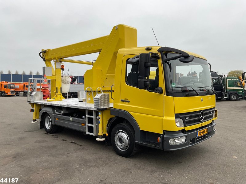 Mercedes-Benz Atego 815 Wumag Elevant 17 meter hoogwerker Just 39.048 km! - 트럭 : 사진 4 Mercedes-Benz Atego 815 Wumag Elevant 17 meter hoogwerker Just 39.048 km! - 트럭 : 사진 4