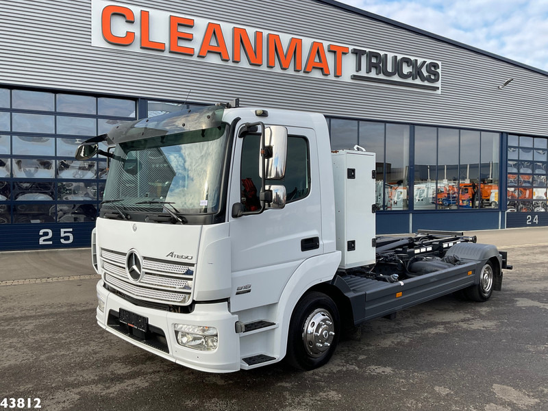 Mercedes-Benz Atego 818 Euro 6 10 Ton haakarmsysteem - 후크 리프트 트럭 : 사진 2 Mercedes-Benz Atego 818 Euro 6 10 Ton haakarmsysteem - 후크 리프트 트럭 : 사진 2