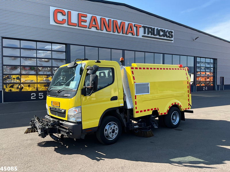 Mitsubishi Canter 7C15 Brock sweeper Just 94.095 km! - 거리 청소 차량 : 사진 3 Mitsubishi Canter 7C15 Brock sweeper Just 94.095 km! - 거리 청소 차량 : 사진 3