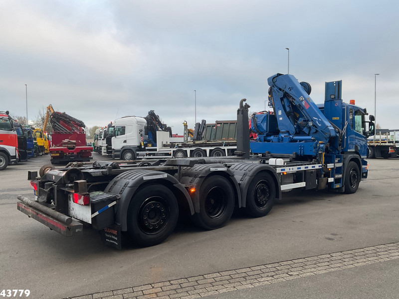 Scania P 360 8x2 Hiab 21 Tonmeter laadkraan - 후크 리프트 트럭, 크레인 트럭 : 사진 4 Scania P 360 8x2 Hiab 21 Tonmeter laadkraan - 후크 리프트 트럭, 크레인 트럭 : 사진 4