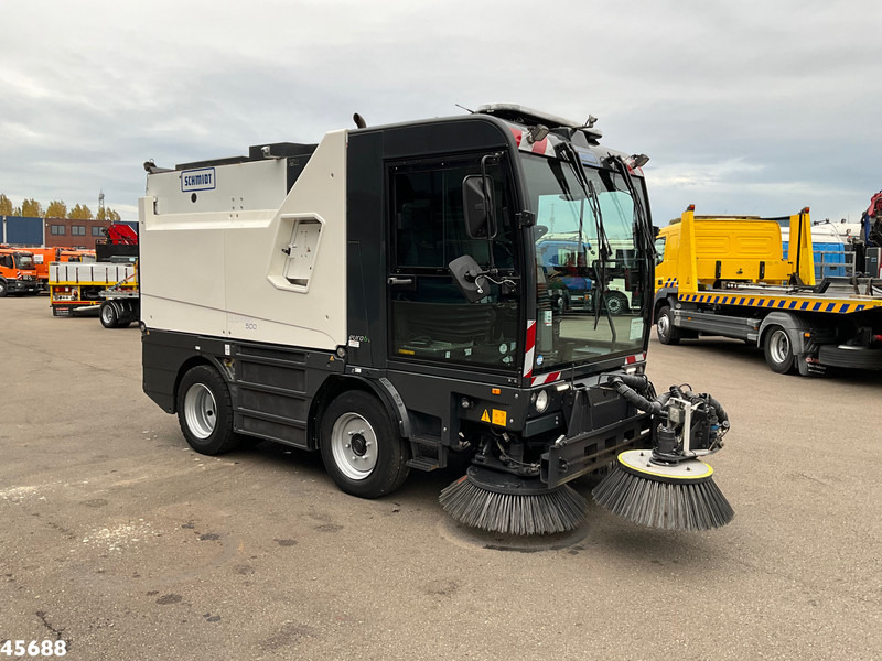 Schmidt Cleango Compact 500 Euro 6 with 3-rd brush Just 41.050 km! - 거리 청소 차량 : 사진 4 Schmidt Cleango Compact 500 Euro 6 with 3-rd brush Just 41.050 km! - 거리 청소 차량 : 사진 4