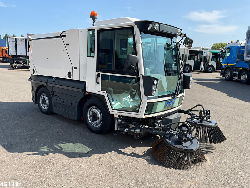 Schmidt Swingo Compact 200 Euro 6 - 거리 청소 차량 : 사진 4 Schmidt Swingo Compact 200 Euro 6 - 거리 청소 차량 : 사진 4