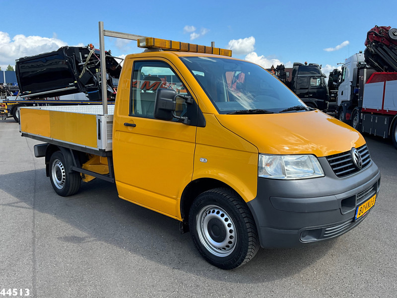 Volkswagen Transporter 2.0 300 Manual - 드롭사이드/ 플랫베드 트럭 : 사진 2 Volkswagen Transporter 2.0 300 Manual - 드롭사이드/ 플랫베드 트럭 : 사진 2