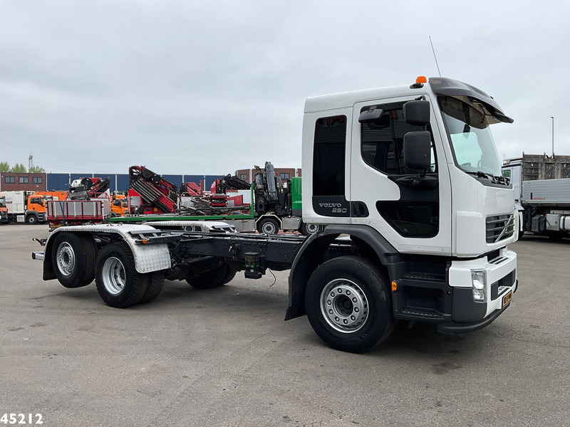 Volvo FE 260 Chassis cabine with PTO Just 199.470 km! - 캡 새시 트럭 : 사진 3 Volvo FE 260 Chassis cabine with PTO Just 199.470 km! - 캡 새시 트럭 : 사진 3