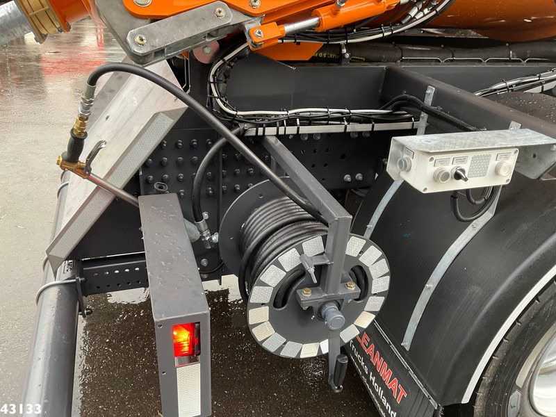 진공 흡입 트럭 Volvo FE 320 DHM 8m³ Kolkenzuiger : 사진 12 진공 흡입 트럭 Volvo FE 320 DHM 8m³ Kolkenzuiger : 사진 12