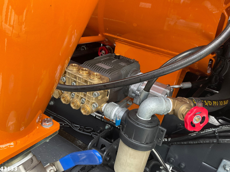 진공 흡입 트럭 Volvo FE 320 DHM 8m³ Kolkenzuiger : 사진 9 진공 흡입 트럭 Volvo FE 320 DHM 8m³ Kolkenzuiger : 사진 9
