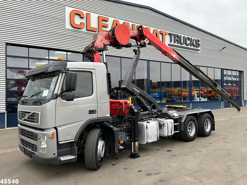 Volvo FM 340 6x4 Fassi 19 Tonmeter laadkraan - 후크 리프트 트럭, 크레인 트럭 : 사진 1 Volvo FM 340 6x4 Fassi 19 Tonmeter laadkraan - 후크 리프트 트럭, 크레인 트럭 : 사진 1